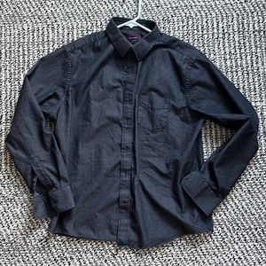 Untuckit Large button down
